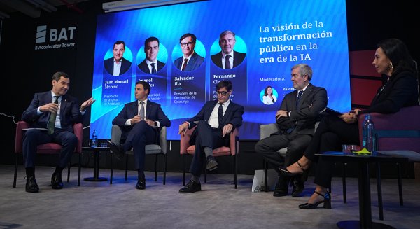 Juanma Moreno presenta la Conserjería de Inteligencia Artificial en un encuentro en Bilbao