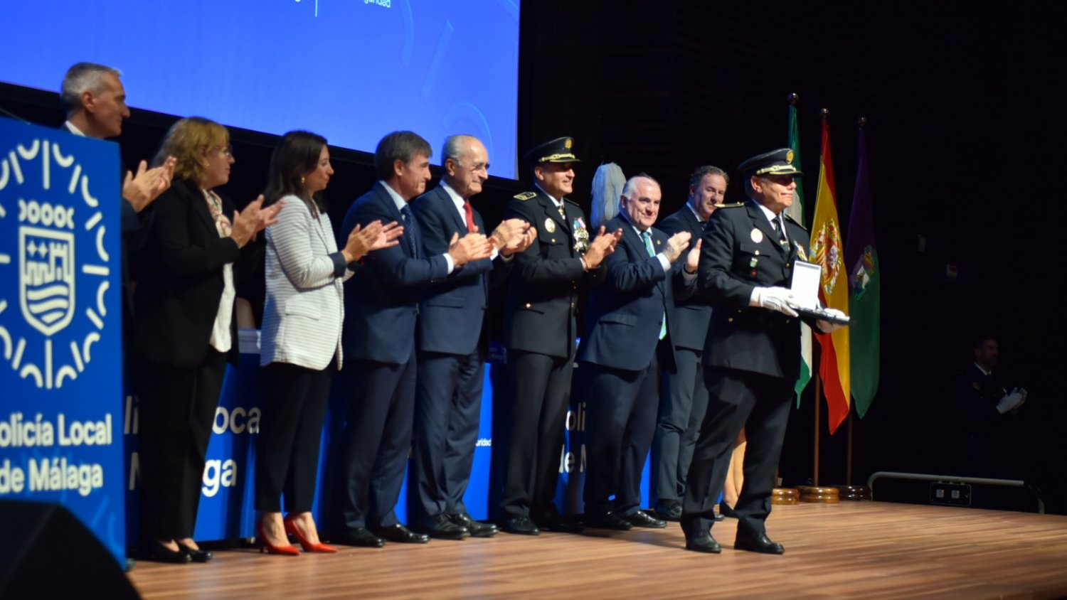 Patricia Navarro reivindica la labor de la Policía Local en una ciudad 'con una intensa actividad económica, turística y social”