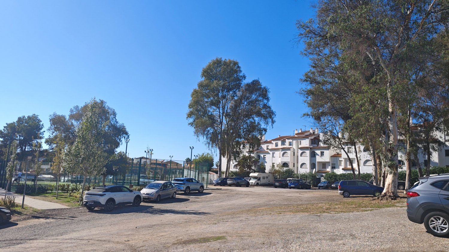 Estepona licita las obras para crear un espacio público con aparcamientos y zonas deportivas y de ocio