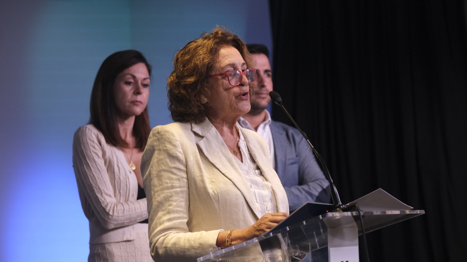 La periodista Lucía Méndez clausura 'Prensa sin Edad', un proyecto de alfabetización mediática que formó a 350 mayores