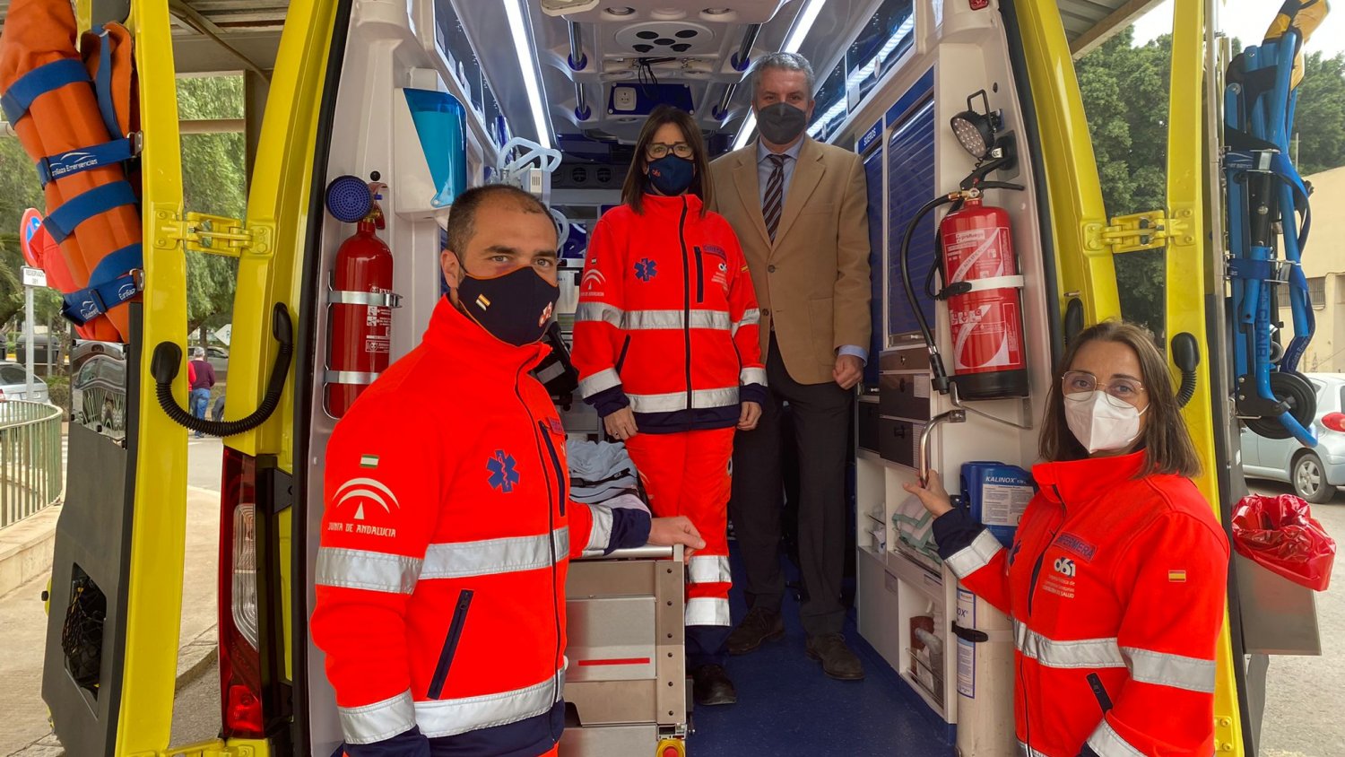 Andalucía envía UVI móviles y Vehículos de Apoyo Logístico para asistir a las víctimas del accidente en Toledo