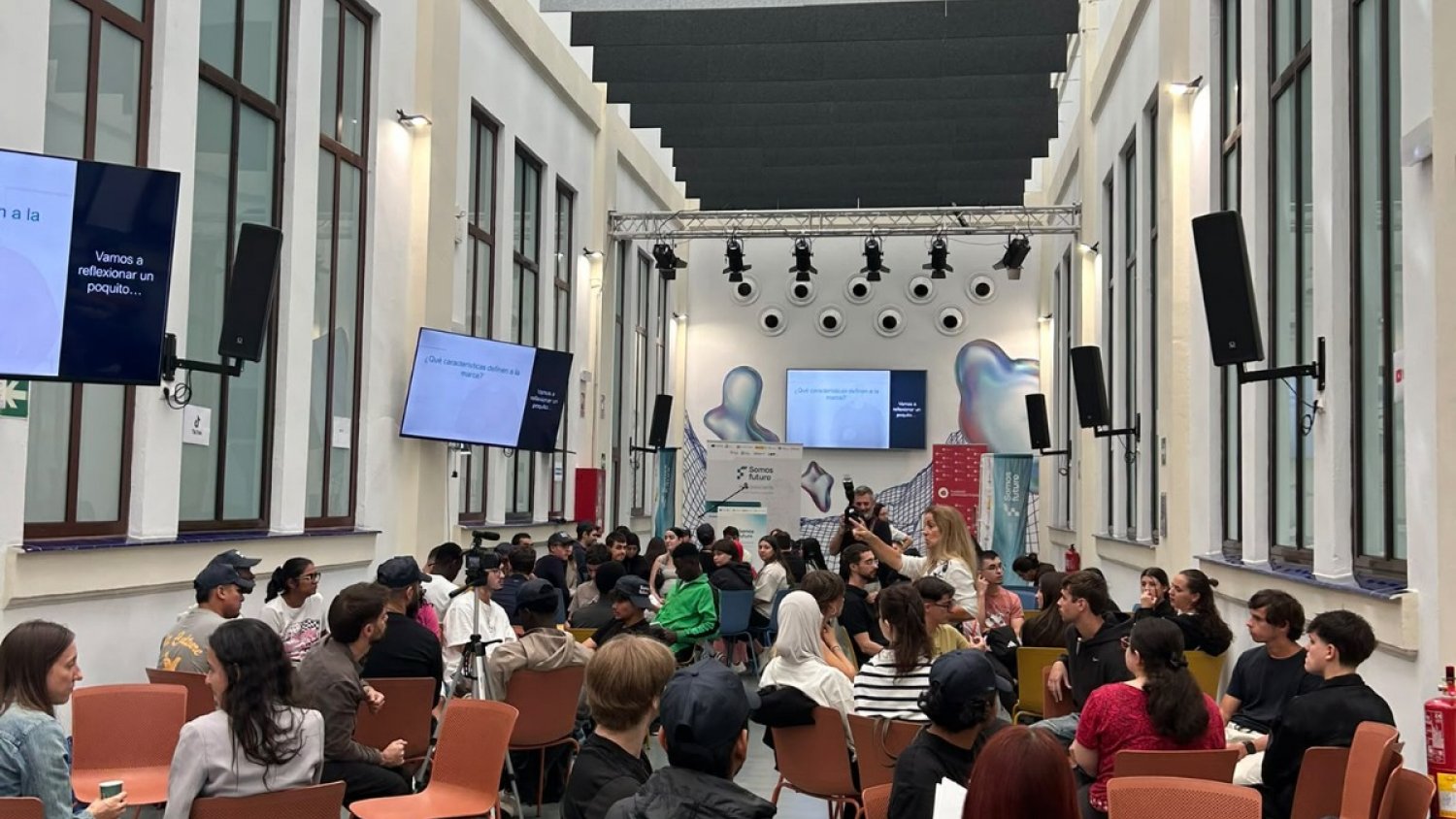 Somos Futuro reúne a 80 jóvenes en un encuentro para impulsar la empleabilidad juvenil