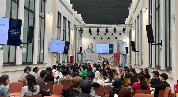 Somos Futuro reúne a 80 jóvenes en un encuentro para impulsar la empleabilidad juvenil
