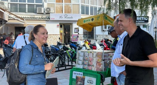 Los concejales de Los Pacos, en Fuengirola, instan a los vecinos a trasladar sus sugerencias para mejorar el entorno