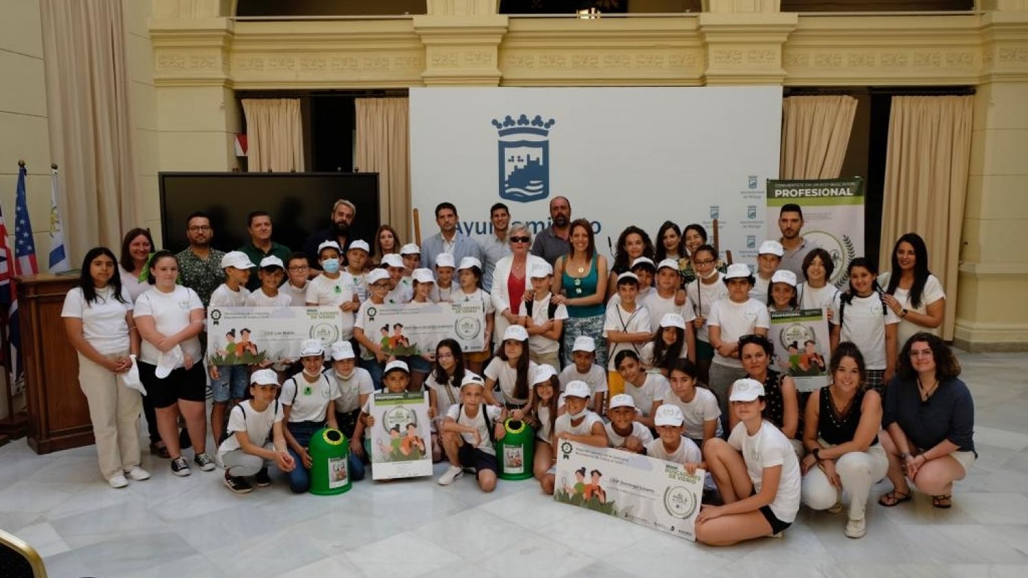 El colegio Hans Christian Andersen gana la campaña de sensibilización 'Buscadores de Vidrio'