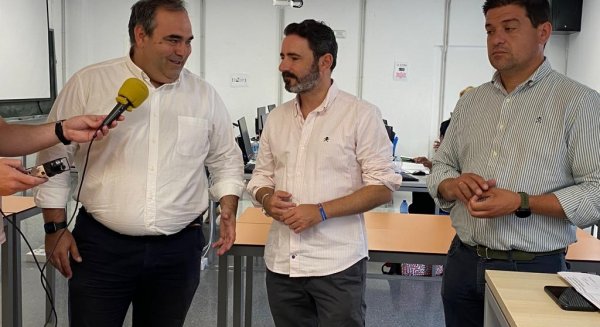 El Gobierno de Juanma Moreno recupera los talleres de empleos en los municipios malagueños