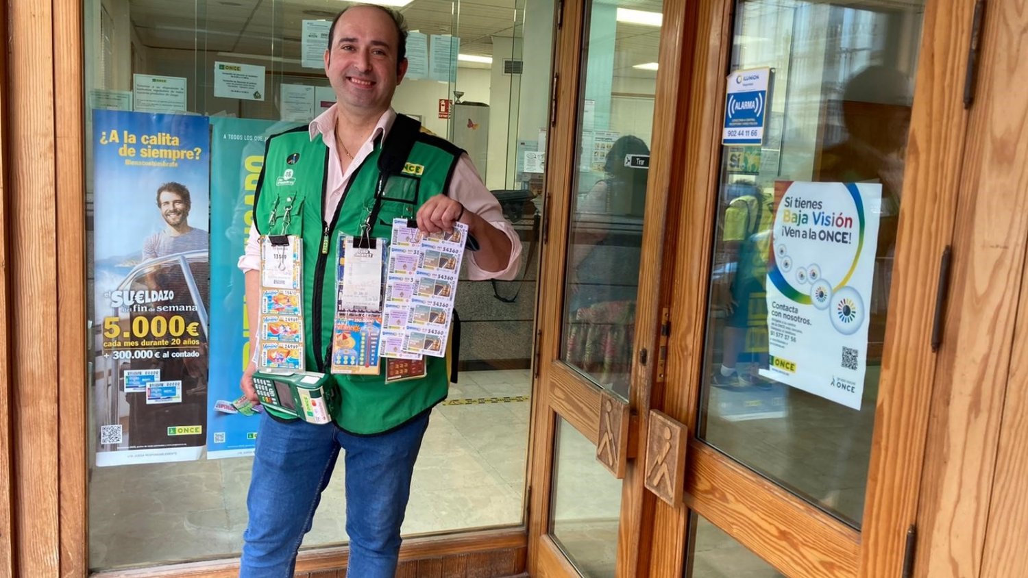 Un vendedor de la ONCE reparte 745.000 euros en Antequera el día de su cumpleaños
