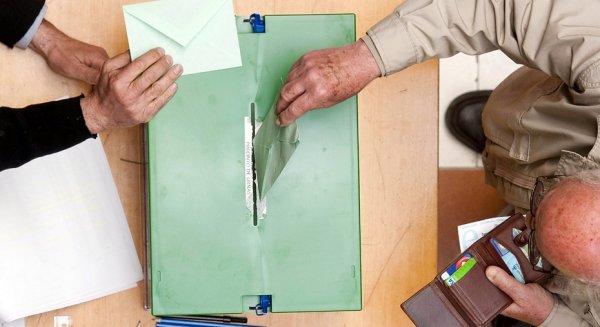 19J.- Aprobado el decreto para facilitar la participación de los trabajadores en las elecciones