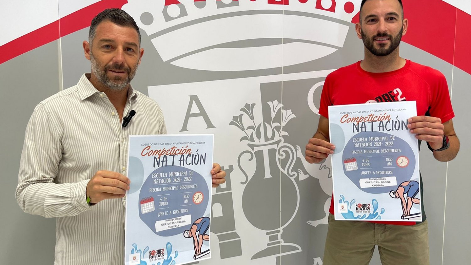 La piscina descubierta municipal de Antequera acoge una competición de la Escuela de Natación