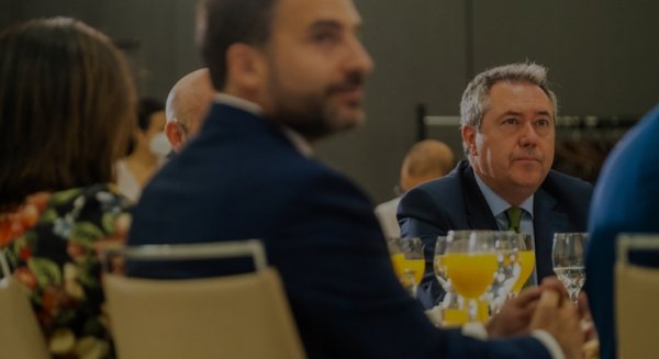 Espadas se compromete a aportar en materia de vivienda los mismos recursos que el Gobierno