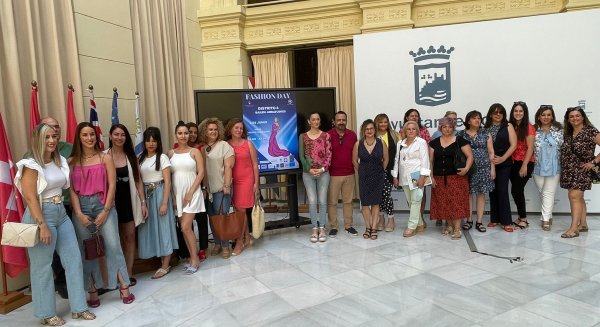 La barriada de Bailén-Miraflores celebra la pasarela de la moda ‘Fashion Day’