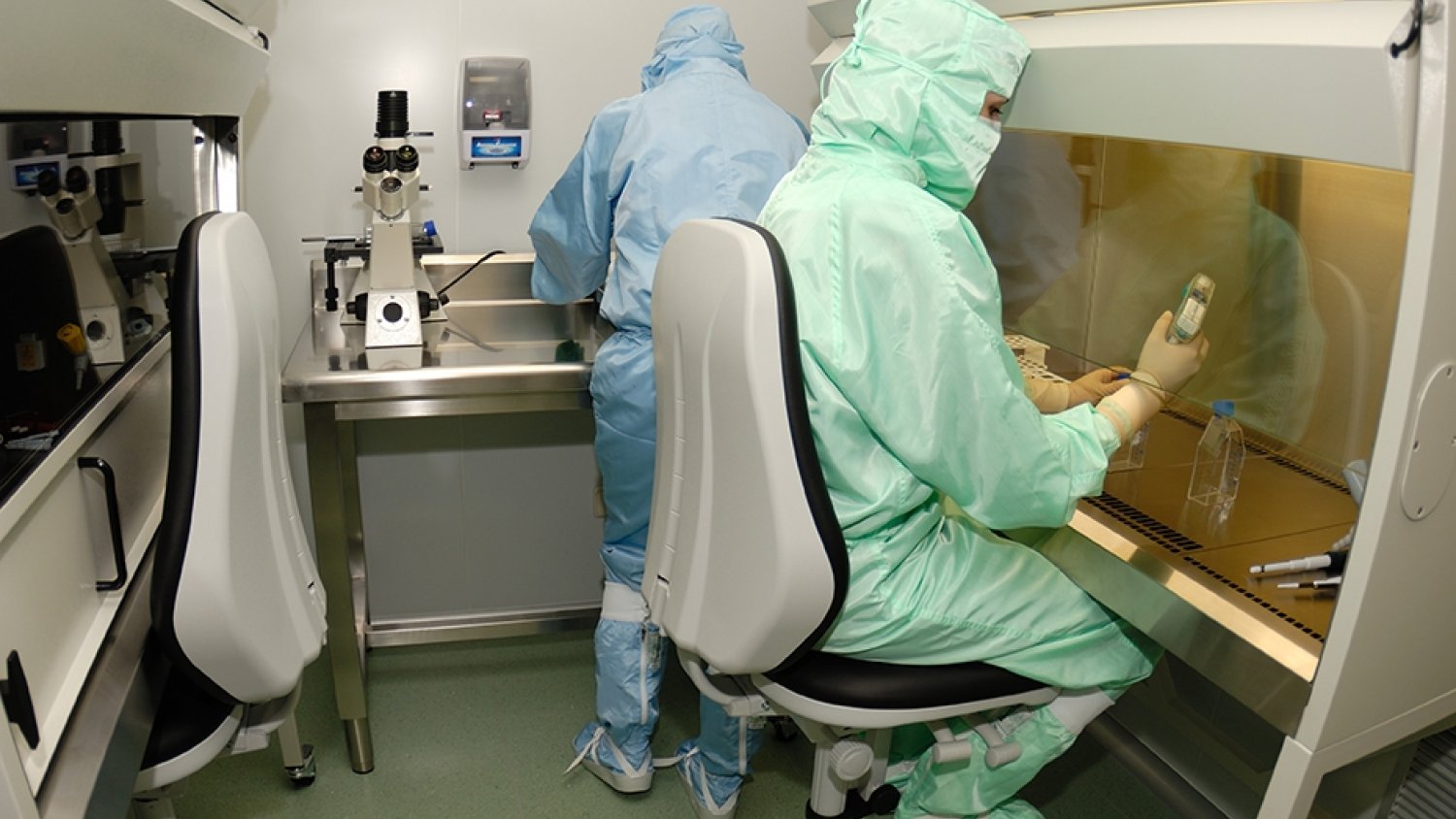 Andalucía trabaja en el uso de PCR para agilizar la confirmación de casos de viruela del mono