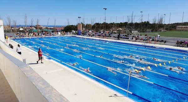 Cerca de 300 nadadores de siete países europeos entrenarán en la piscina Virgen del Carmen III