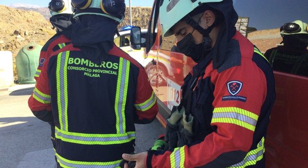 Rescatado un vecino de Almogía tras caer por un tajo de veinte metros