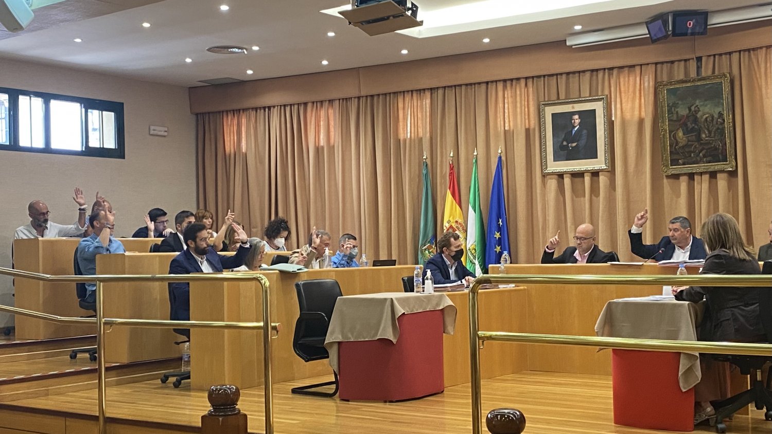 Vélez-Málaga aprueba solicitar que se incluya el litoral en la Estrategia para la Protección de la Costa de Málaga