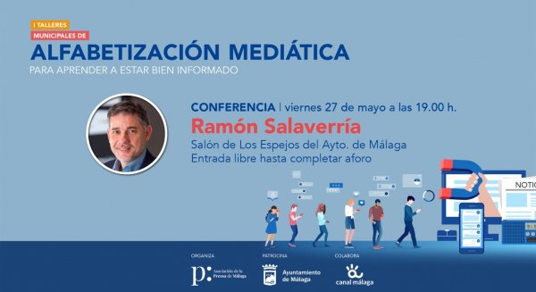 El catedrático Ramón Salaverría imparte una conferencia en I Talleres Municipales de Alfabetización Mediática
