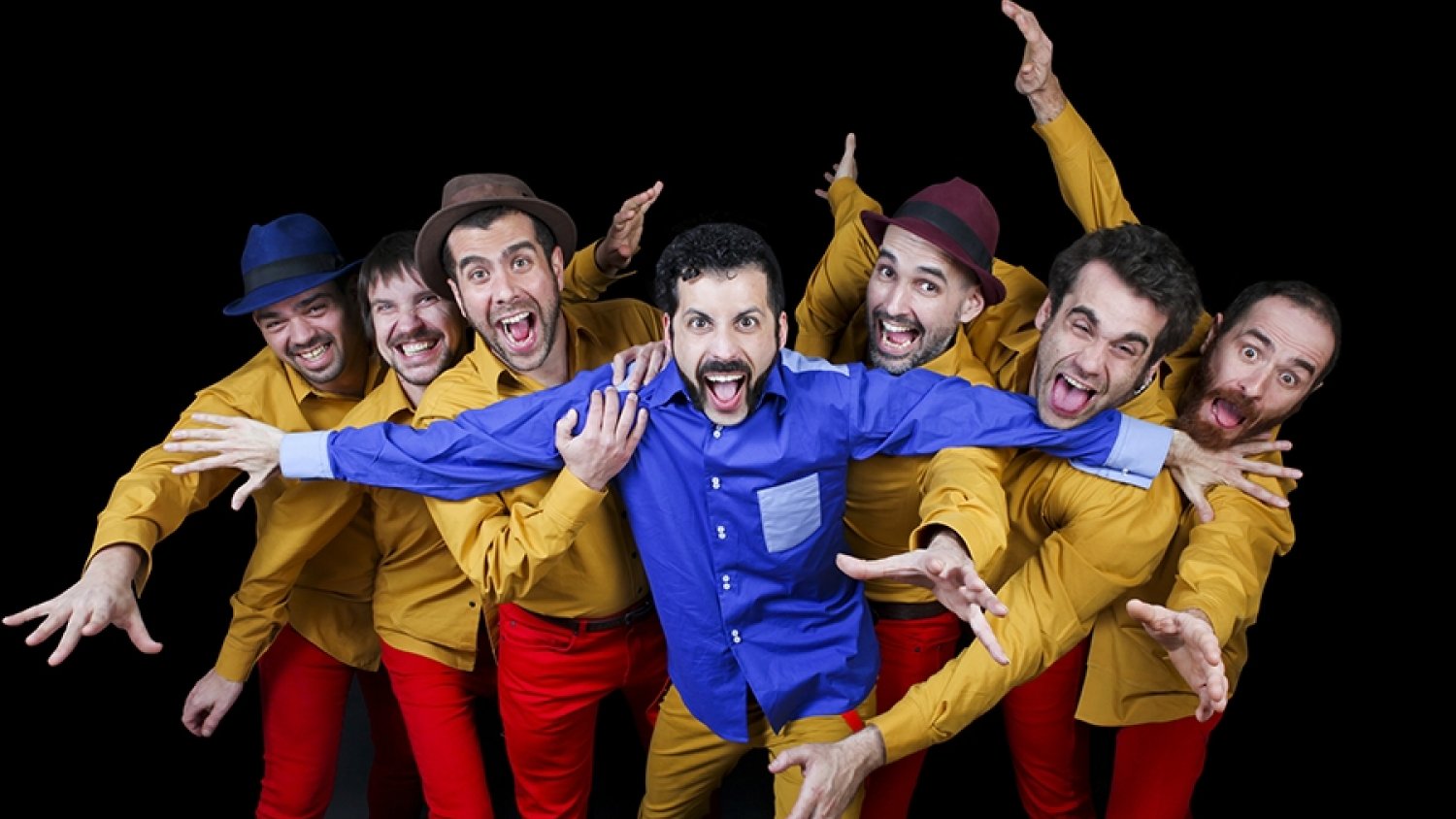Guillem Albà trae al Teatro Cánovas un torrente de humor con la obra ‘Marabunta’