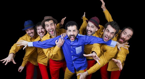 Guillem Albà trae al Teatro Cánovas un torrente de humor con la obra ‘Marabunta’