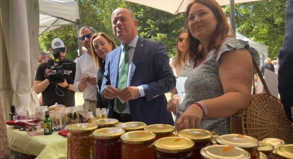 Una veintena de productores de Sabor a Málaga se dan cita en la Feria de Primavera de Antequera