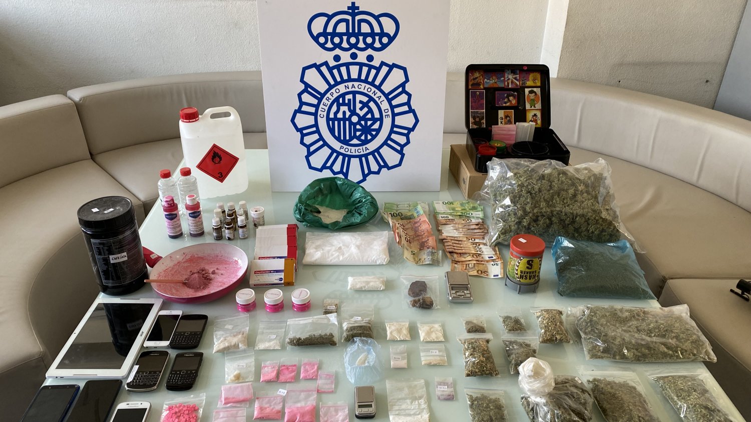 La Policía Nacional desmantela un laboratorio que elaboraba droga sintética