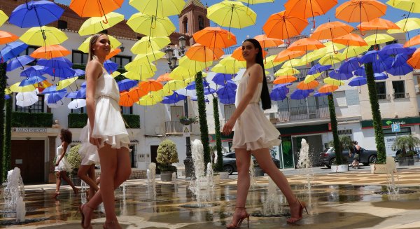Torrox recibe a las 52 candidatas a Miss España