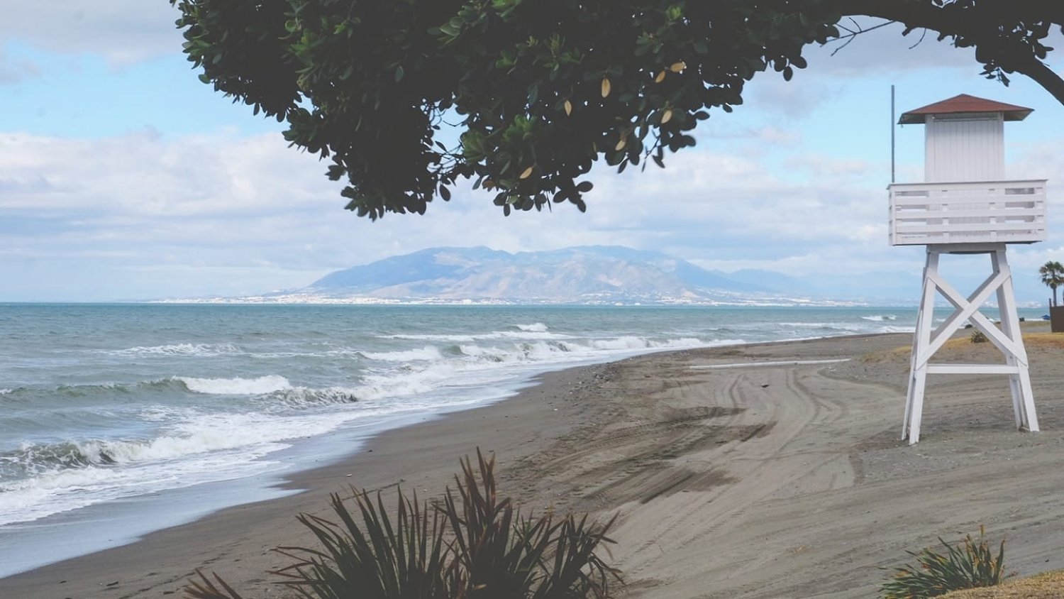 Rincón de la Victoria adjudica el tramo de senda litoral desde la playa de Los Rubios hasta el arroyo Santillán