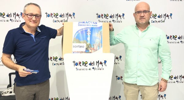 La campaña “Gracias Torre del Mar” sortea cinco vales de regalo de 100 euros