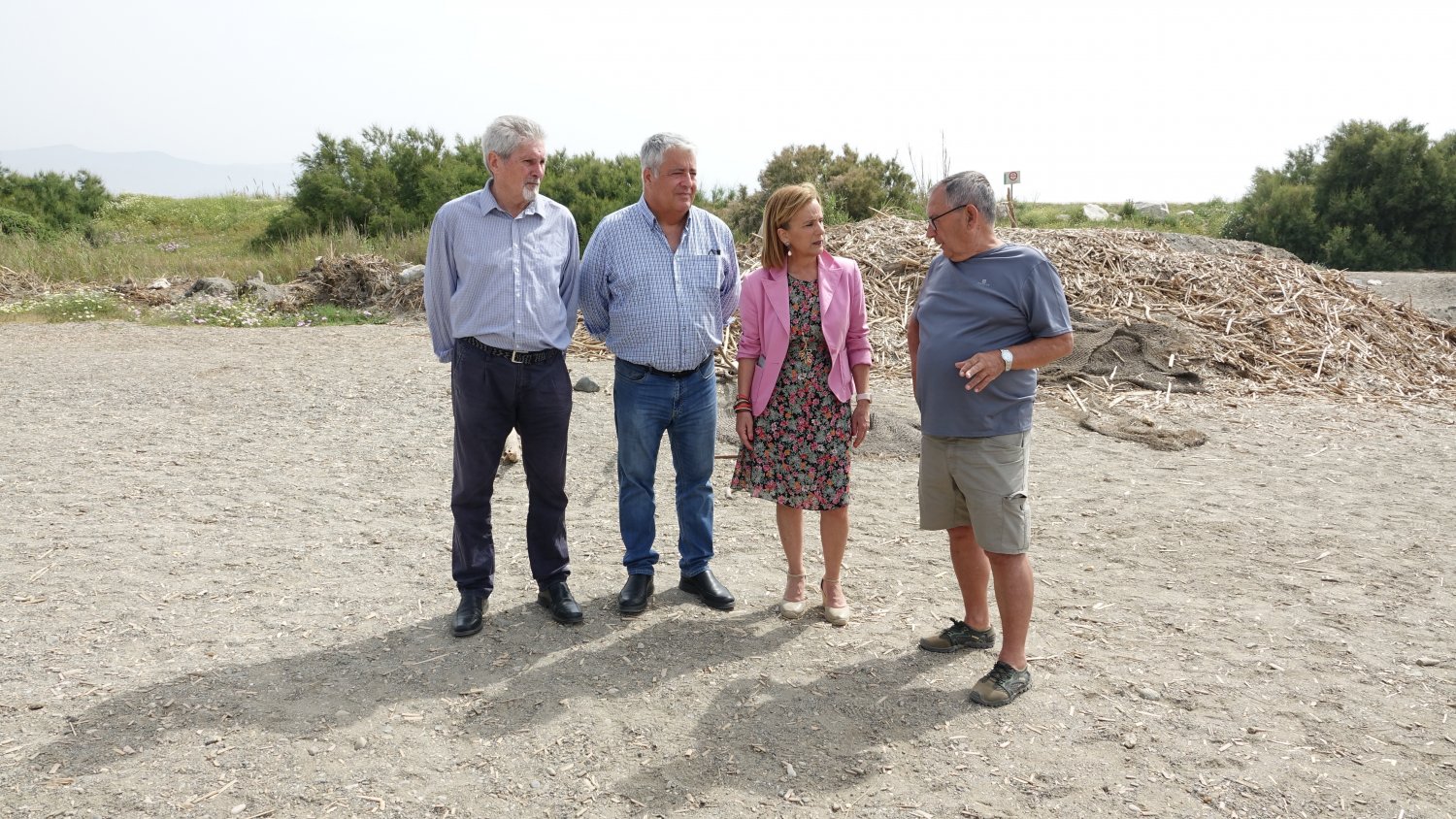 PSOE denuncia el abandono municipal en las playas de Guadalmar