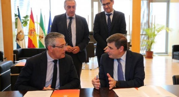 Málaga  firma un protocolo con Segittur para el desarrollo de los destinos turísticos inteligentes