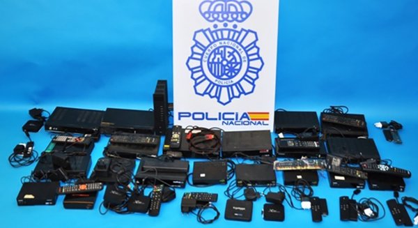 La Policía Nacional inspecciona 166 establecimientos por distribución ilícita de señal de televisión