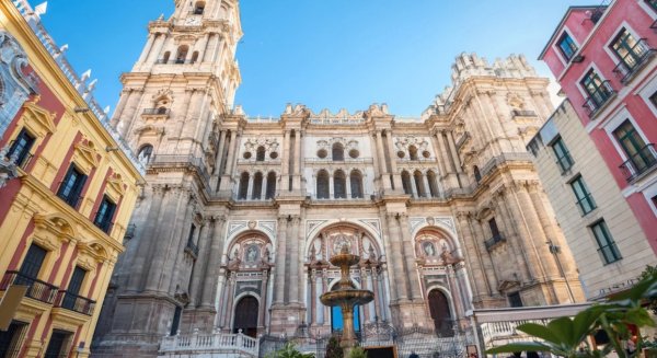 La Comisión Provincial de Patrimonio aprueba el proyecto de intervención en el tejado de la catedral de Málaga