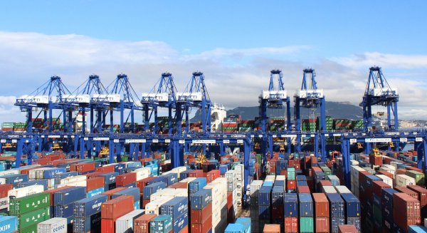 Andalucía, récord de exportaciones en el primer trimestre del año alcanzando los 10.199M€