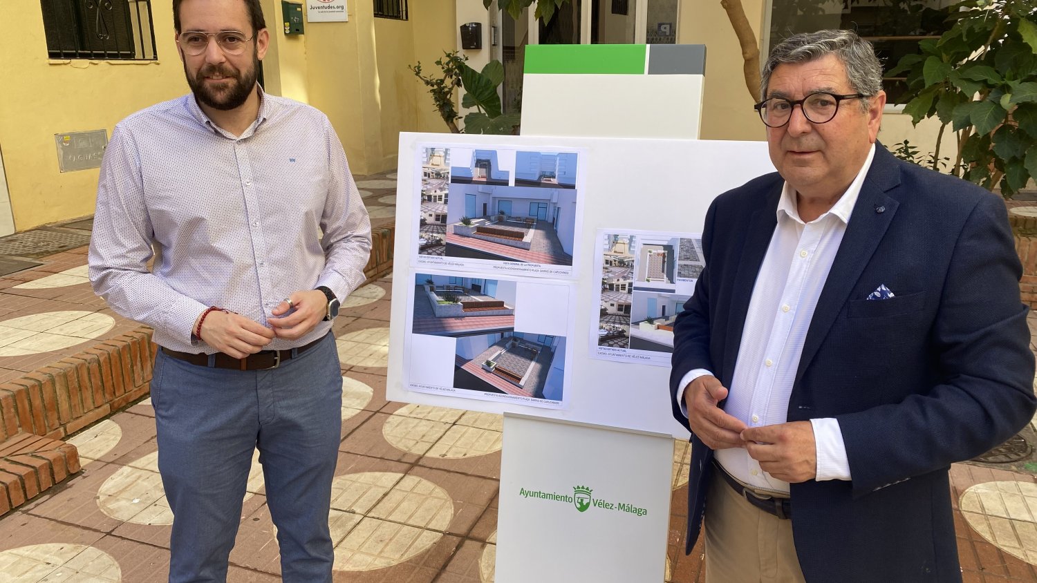 Moreno Ferrer anuncia el embellecimiento de cuatro plazas en el barrio de Capuchinos de Vélez-Málaga