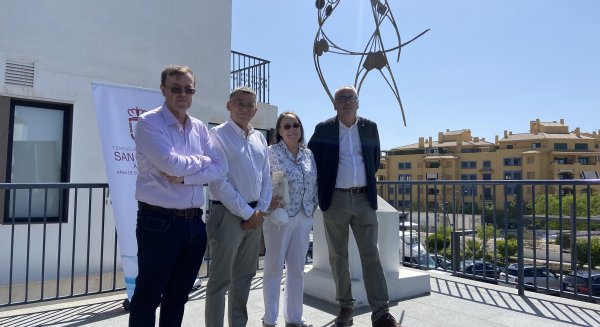 San Pedro Alcántara incrementa su patrimonio cultural con dos obras de Vicente de Espona