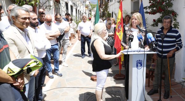 Marbella dedica una calle al bombero Juan Cervera por su contribución a la ciudad