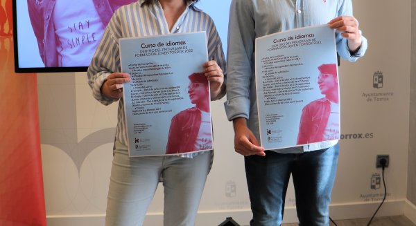 El Ayuntamiento de Torrox oferta por tercer año los Cursos de Idiomas para jóvenes