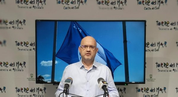 Vélez-Málaga renueva la Bandera Azul en las playas de Torre del Mar, La Caleta de Vélez y Benajarafe