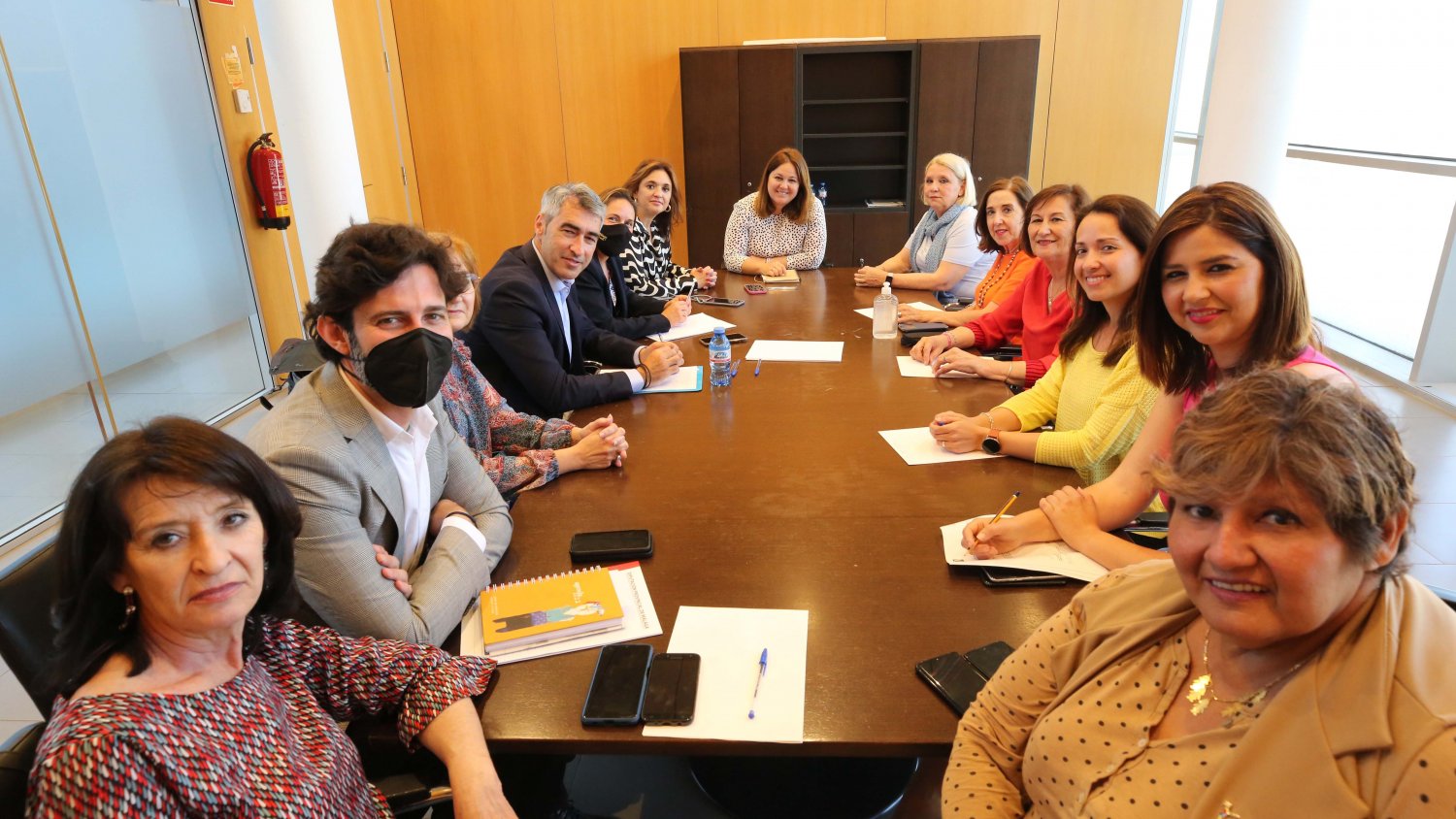 Diputación forma la mesa de trabajo para impulsar el centro comarcal de enfermos de Alzheimer en Benalmádena