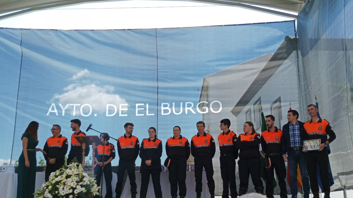 El Burgo rinde homenaje a los héroes y heroínas de la pandemia
