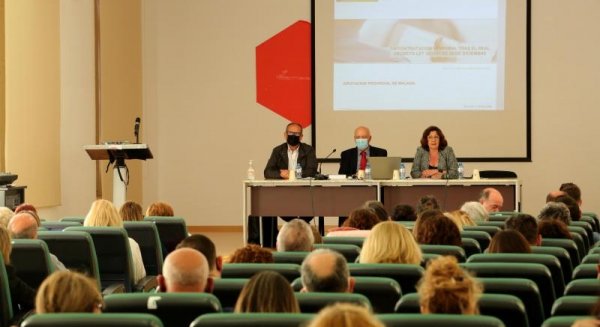 Más de 130 técnicos de 80 municipios participan en una jornada sobre la reforma laboral
