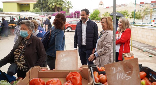 PSOE propone convertir a los mercadillos en zonas de contaminación cero