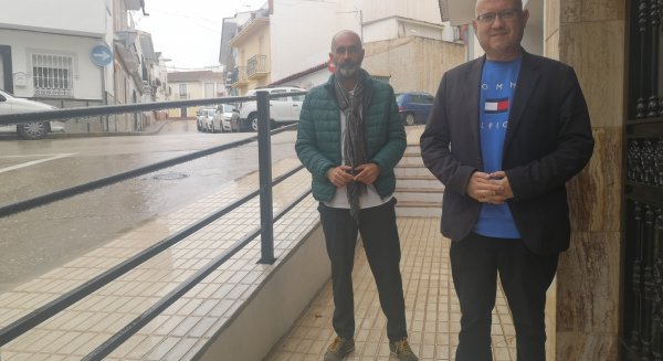Vélez-Málaga finaliza las obras de mejora en una tramo del acerado de calle Tejares