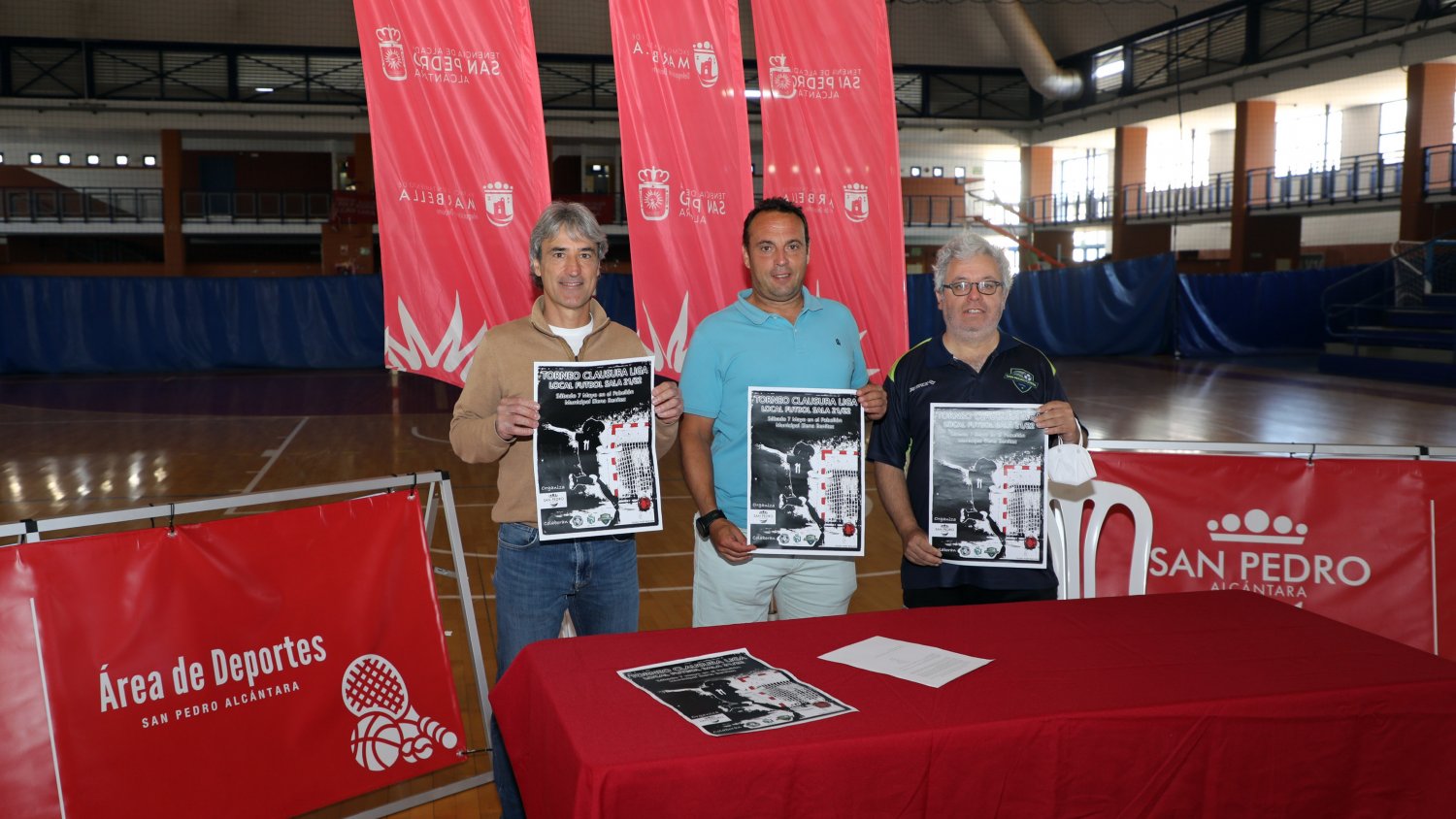El torneo de clausura de la liga local de fútbol sala se juega en San Pedro de Alcántara