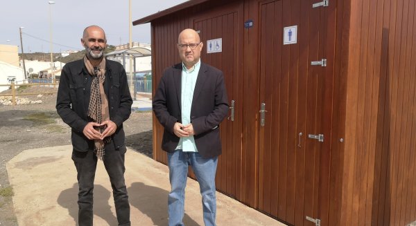 La concejalía de Playas instala un nuevo módulo de baños en el litoral de Lagos