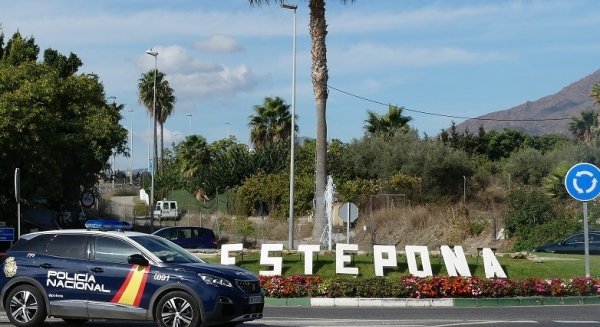 Detenido un hombre en Estepona tras fingir que le habían robado el teléfono móvil
