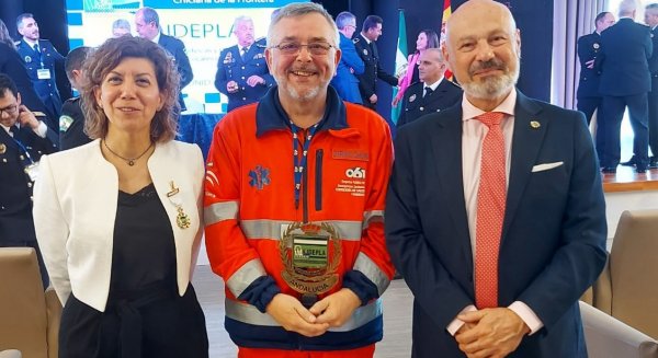 El 061 recibe el reconocimiento de la Asociación de Jefes y Directivos de las Policías Locales de Andalucía