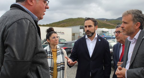 Pérez destaca que Pedro Sánchez trabaja ya para atender la reivindicación de los transportistas