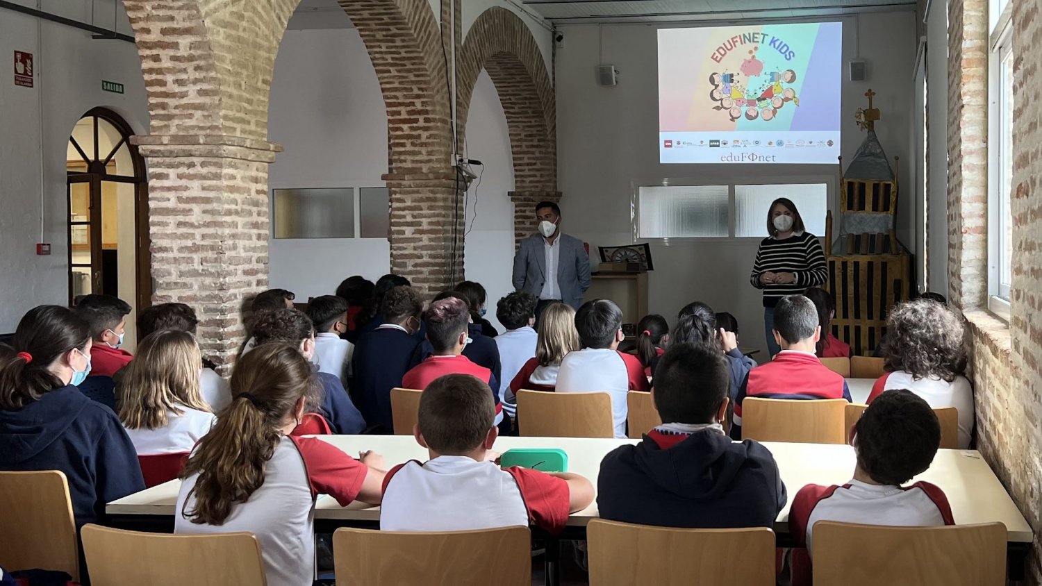 El Proyecto Edufinet incorpora a los alumnos de primaria a su programa de educación financiera