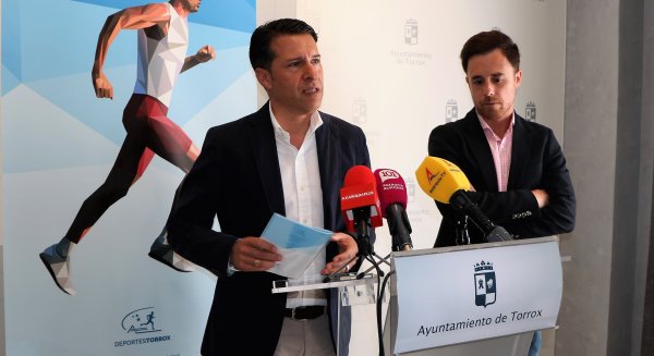 Torrox edita 4.000 ejemplares de su Guía de instalaciones y actividades deportivas
