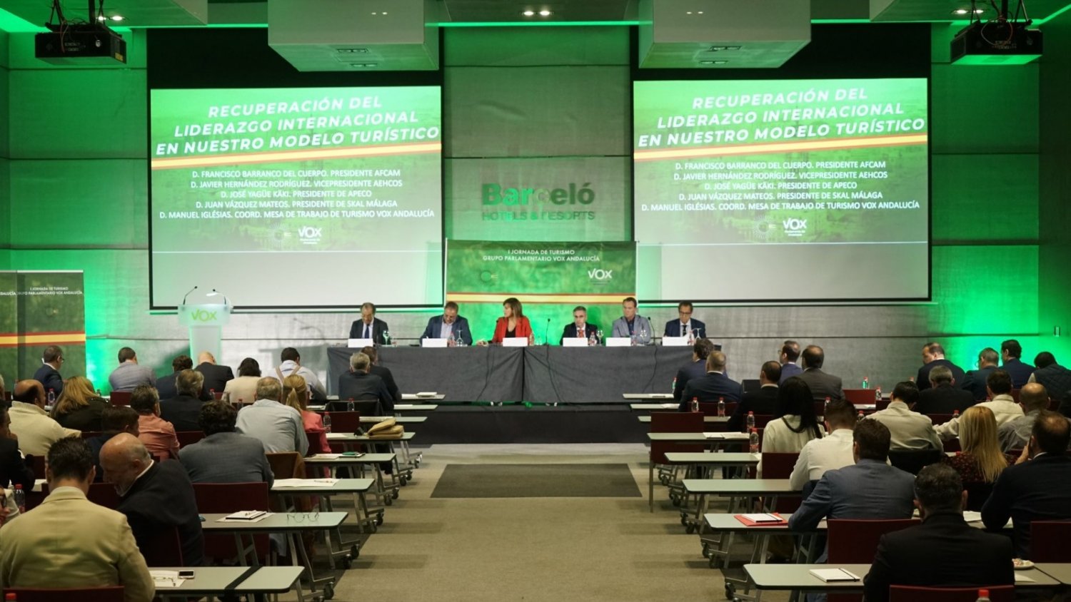 Rueda defiende al sector turístico ante la “demonización” del gobierno andaluz